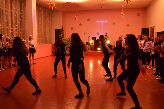 dance battle (16)