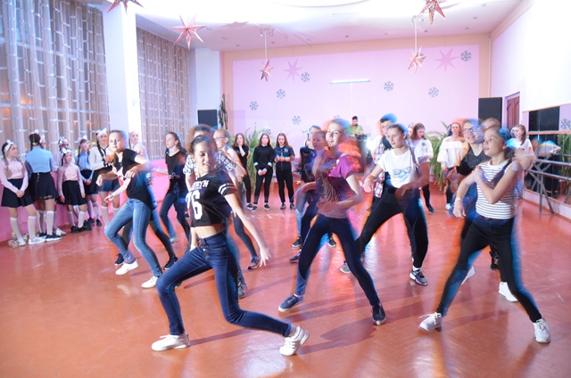 dance battle (23)