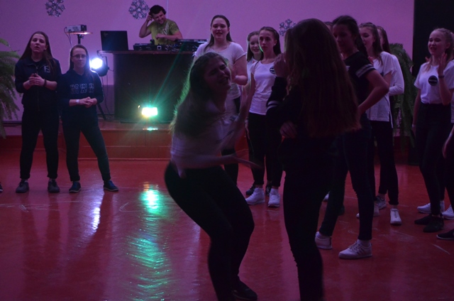 dance battle (34)