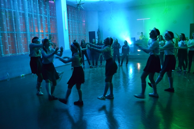 dance battle (48)