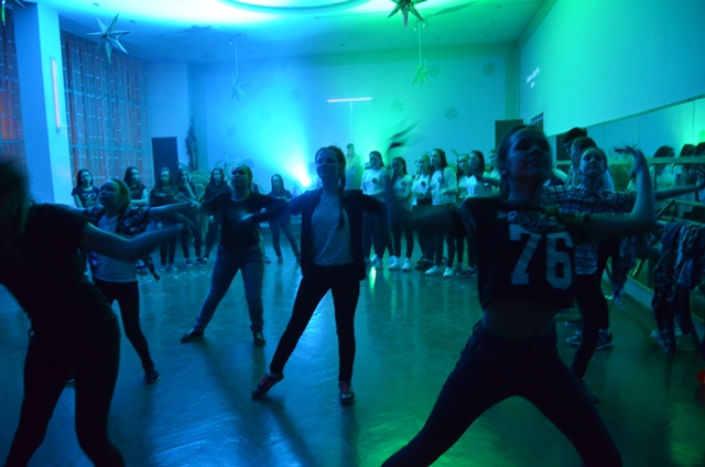 dance battle (58)