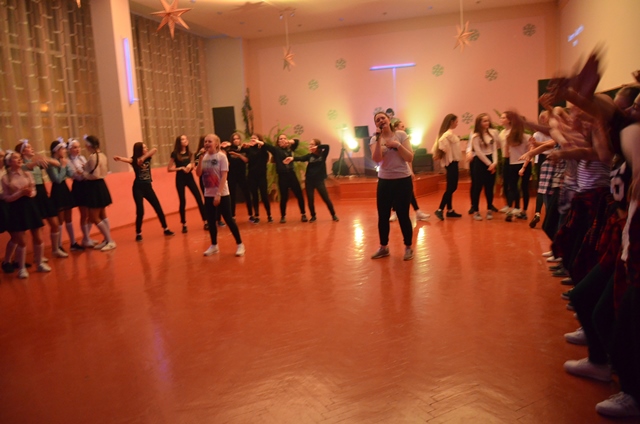 dance battle (66)
